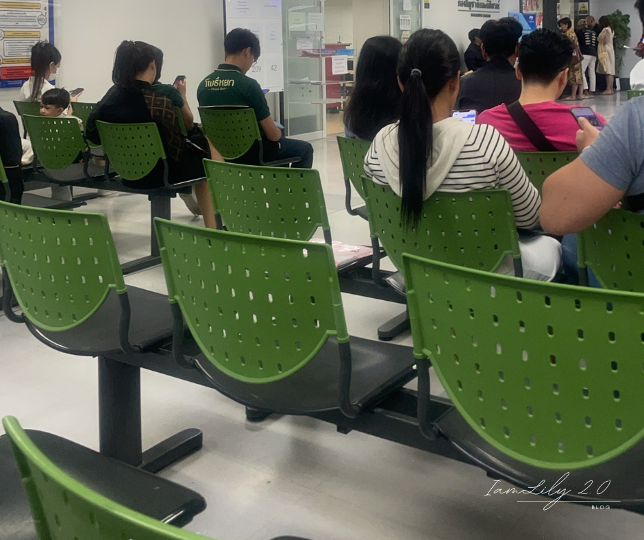 當台灣單月只剩 6,523 個新生兒，我在泰國看到另一個現實 @IamLily2.0 | 曼谷移居與 AI 創作